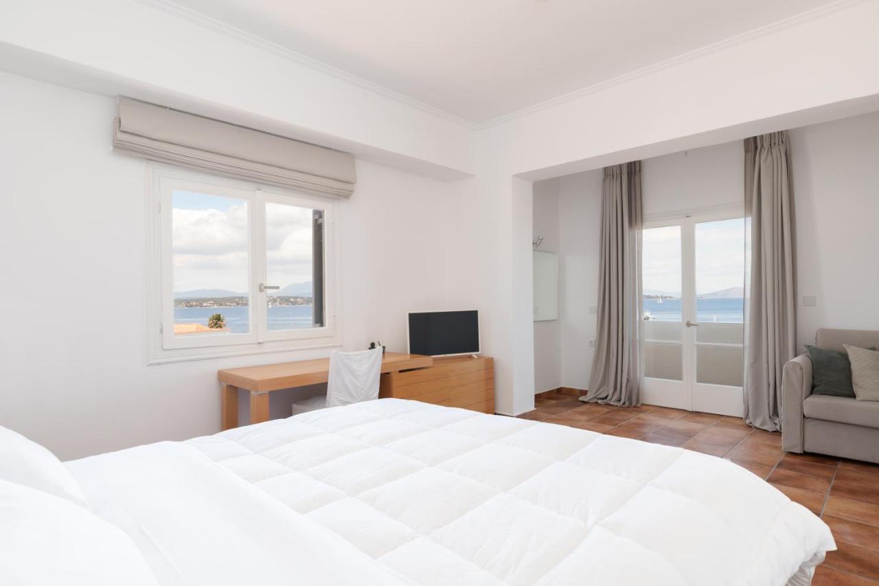 ספצס Hotel Roumani מראה חיצוני תמונה