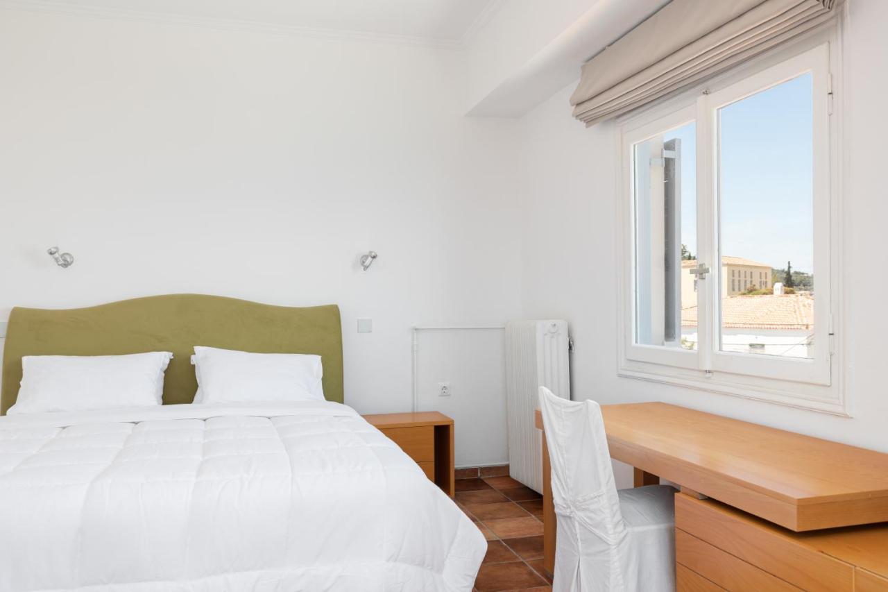 ספצס Hotel Roumani מראה חיצוני תמונה