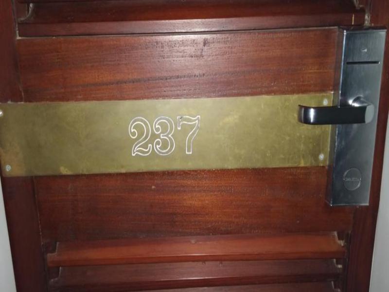 ספצס Hotel Roumani מראה חיצוני תמונה