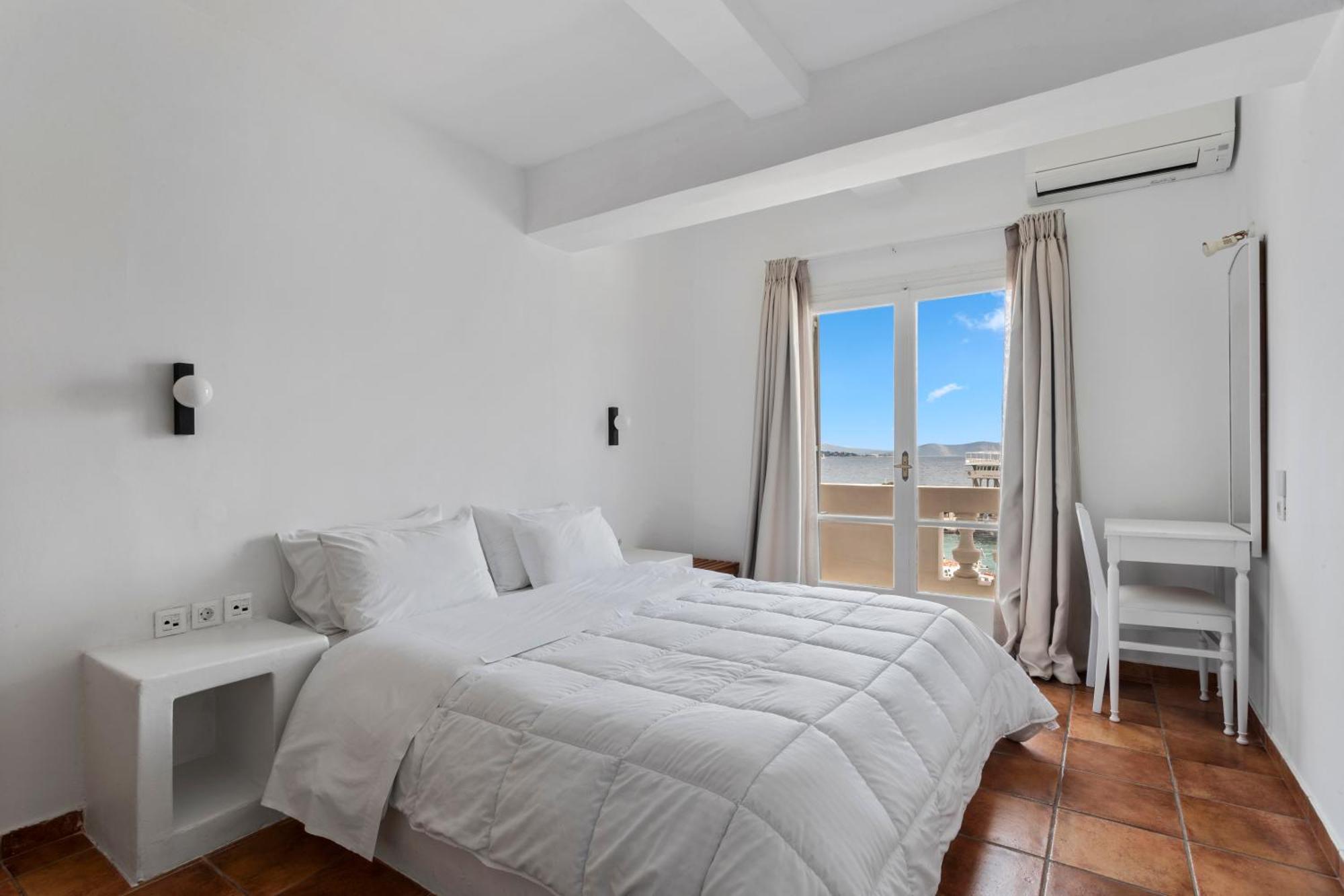 ספצס Hotel Roumani מראה חיצוני תמונה
