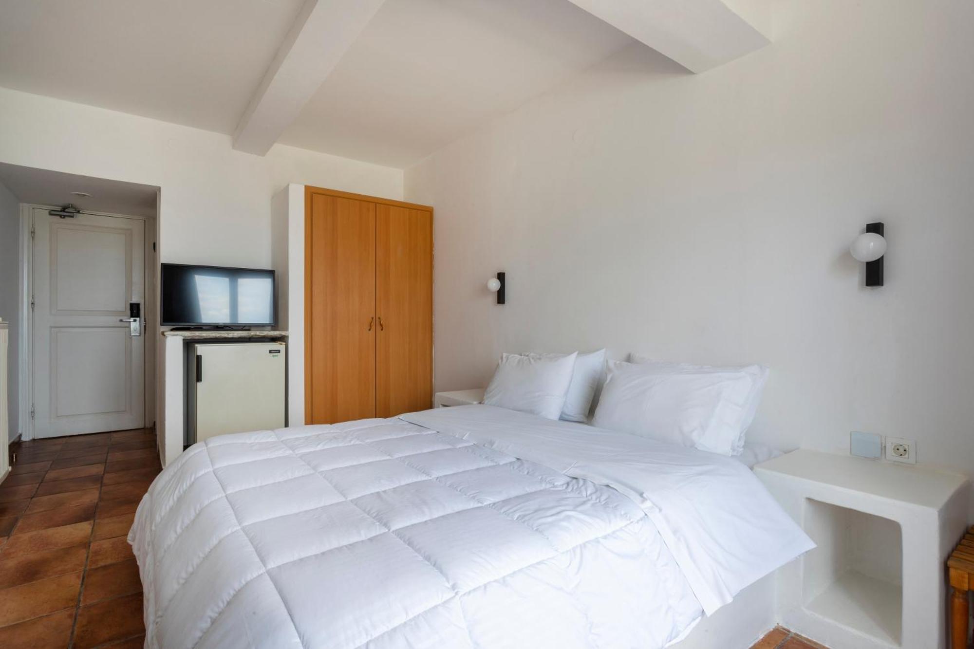 ספצס Hotel Roumani מראה חיצוני תמונה