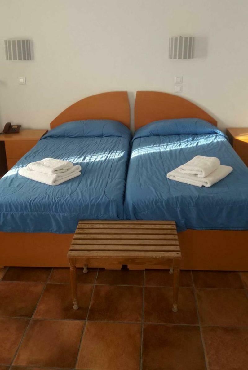 ספצס Hotel Roumani מראה חיצוני תמונה